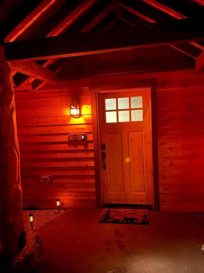 Cedar Mountain -Suite B Grants Pass Bagian luar foto